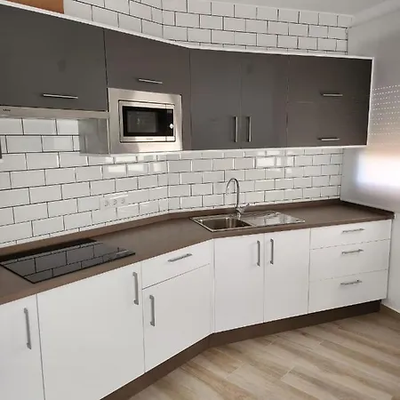 Dona Emilia * Costa Adeje (Tenerife)